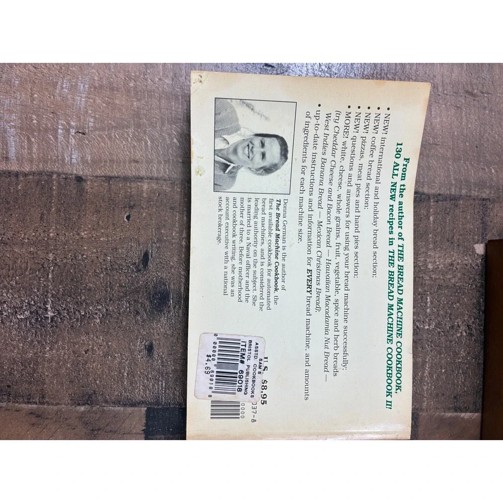 Vintage‎ Wooden Recipe Box with 2 Cookbooks Bread Machine Bon Appetit